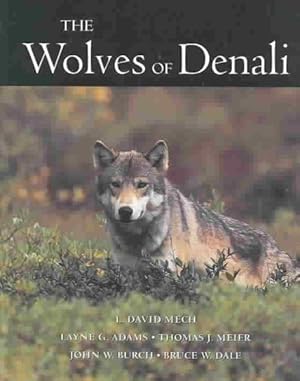 Imagen del vendedor de Wolves of Denali a la venta por GreatBookPrices