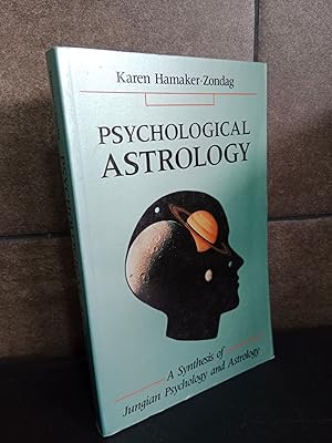 Immagine del venditore per Psychological Astrology: A Synthesis of Jungian Psychology and Astrology. Karen Hamaker Zondag. Ingls. venduto da Lauso Books