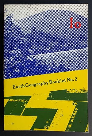 Immagine del venditore per Io 13 : Earth Geography Booklet No. 2 : Regions and Locales (Late Spring 1972) venduto da Philip Smith, Bookseller