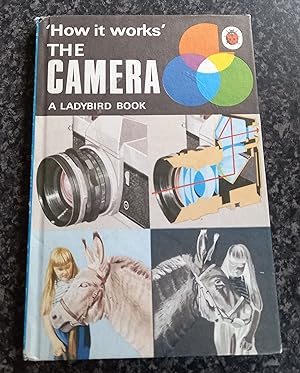Seller image for The Camera (Ladybird How It Works Series 654) for sale by ladybird & more books