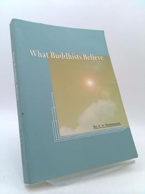 Bild des Verkufers fr What Buddhists Believe zum Verkauf von ThriftBooksVintage