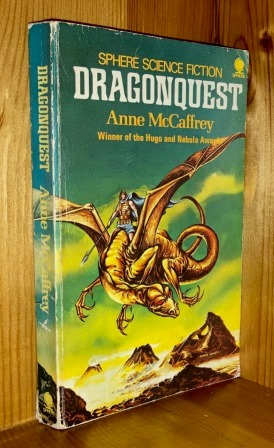 Image du vendeur pour Dragonquest: 2nd in the 'Dragonriders Of Pern' series of books mis en vente par bbs
