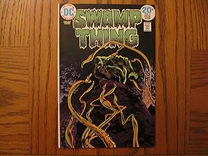 Immagine del venditore per Swamp Thing - Classic Wrightson Issue #8 venduto da Clarkean Books