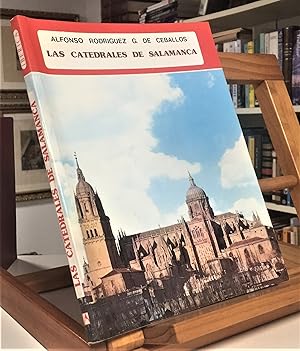 Immagine del venditore per Las Catedrales De Salamanca venduto da La Bodega Literaria