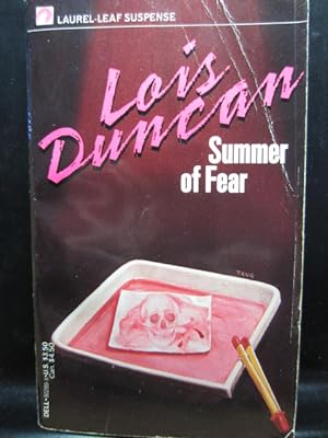 Bild des Verkufers fr SUMMER OF FEAR zum Verkauf von The Book Abyss