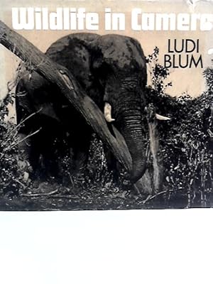 Immagine del venditore per Wildlife in Camera venduto da World of Rare Books