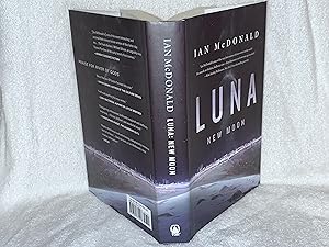 Imagen del vendedor de Luna: New Moon a la venta por JMCbooksonline