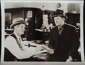 Image du vendeur pour Women are Trouble 8 X 10 Still 1935 Stuart Erwin, Paul Kelly, Florence Rice mis en vente par AcornBooksNH