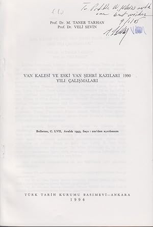 Imagen del vendedor de Van Kalesi Ve Eski Van Sehri Kazilari 1990 Yili Calismalari. [From: Belleten, C. LVII, Arahk 1993, Sayi : 220'den ayribasim]. a la venta por Fundus-Online GbR Borkert Schwarz Zerfa