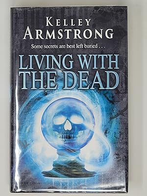 Seller image for Living with the Dead (Women of the Otherworld, Book 9) for sale by Cross Genre Books