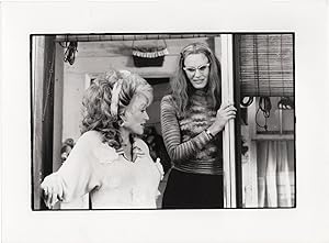 Bild des Verkufers fr Steel Magnolias (Original photograph of Daryl Hannah and Dolly Parton from the 1989 film) zum Verkauf von Royal Books, Inc., ABAA