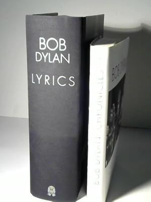 Bild des Verkufers fr Bob Dylan. Lyrics. Smtliche Songtexte 1962-2012 / Bob Dylan, Chronicles. Volumen one - 2 Bcher zum Verkauf von Celler Versandantiquariat