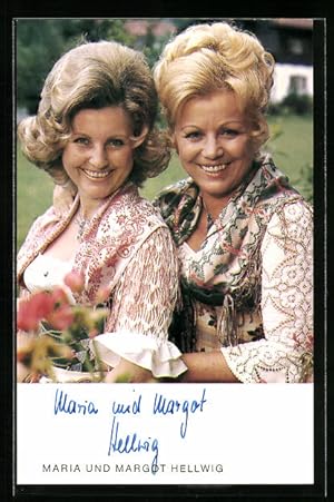 Seller image for Ansichtskarte Musikerinnen des Duos Maria und Margot Hellwig in Tracht, Autograph for sale by Bartko-Reher