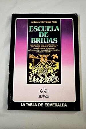 Imagen del vendedor de Escuela de brujas a la venta por Alcan Libros