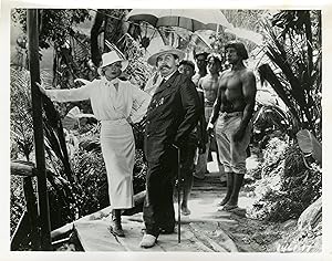 "LE FOU DES ÎLES" (WHITE WOMAN) Réalisé par Stuart WALKER en 1933 avec de gauche à droite: Carole...