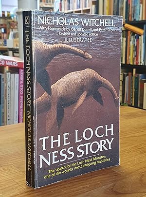 Bild des Verkufers fr The Loch Ness Story - The Search for the Loch Ness Monster: One of the World's Most Intriguing Mysteries, with Forewords by Gerald Durrell and Peter Scott, zum Verkauf von Antiquariat Orban & Streu GbR