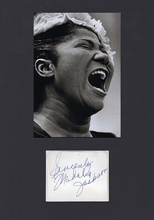 Mahalia Jackson Autograph | signed cards / album pages