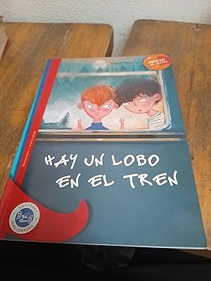 Seller image for Hay un lobo en el tren for sale by Libros nicos