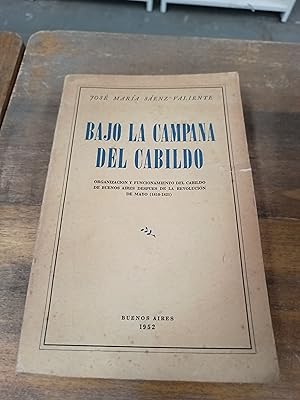 Imagen del vendedor de Bajo la campana del Cabildo a la venta por Libros nicos