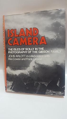 Bild des Verkufers fr Island Camera: Isles of Scilly in the Photography of the Gibson Family zum Verkauf von Cambridge Rare Books