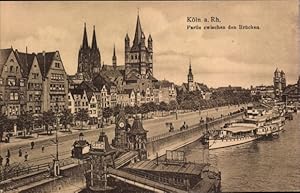 Bild des Verkufers fr Ansichtskarte / Postkarte Kln am Rhein, Partie zwischen den Brcken, Dom, Schiffe zum Verkauf von akpool GmbH