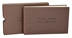 Bild des Verkufers fr Diane Arbus: The Libraries zum Verkauf von Jeff Hirsch Books, ABAA