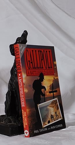 Bild des Verkufers fr GALLIPOLI. A Battlefield Guide zum Verkauf von A&F.McIlreavy.Buderim Rare Books