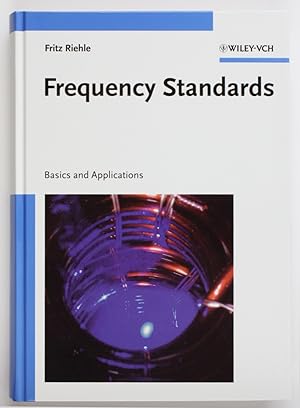 Bild des Verkufers fr Frequency Standards: Basics and Applications zum Verkauf von Buchkanzlei