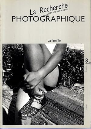 Bild des Verkufers fr La Famille. La Recherche photographique n 8 / 1990. franzsische Fotografie-Zeitschrift zum Verkauf von nika-books, art & crafts GbR