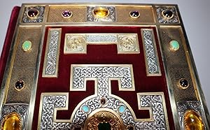 Bild des Verkufers fr The Lindisfarne Gospels Three Volumes Faithful Replica of the Victorian Binding of the Gospels With 2 Accompanying Volumes [Facsimile Numbered Limited Edition   Jewelled Binding] zum Verkauf von Louis88Books (Members of the PBFA)