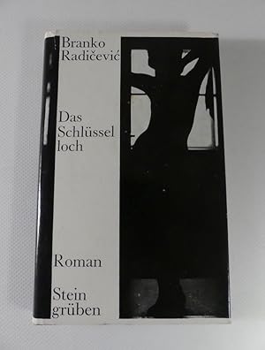 Imagen del vendedor de Das Schlsselloch. Roman. - Deutsch von Helga Schneeberger. a la venta por Antiquariat Maralt
