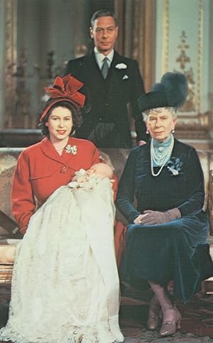 Bild des Verkufers fr Queen Elizabeth Mother & Baby Royal Family Portrait Postcard zum Verkauf von Postcard Finder