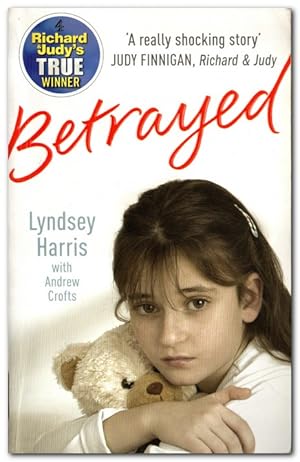 Image du vendeur pour Betrayed A True Story of Pure Wickedness mis en vente par Darkwood Online T/A BooksinBulgaria