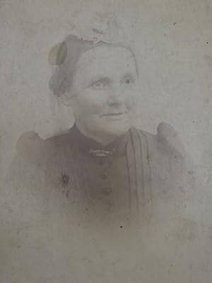 Maria Magdalena Berend, geb. Wilrodt, geb. 6. April 1826. Albuminprint. Um 1890. 14,5 x 10 cm. Au...