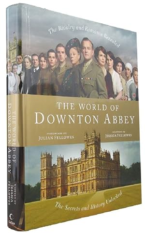 Bild des Verkufers fr THE WORLD OF DOWNTON ABBEY zum Verkauf von Kay Craddock - Antiquarian Bookseller