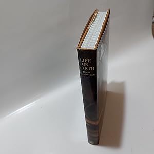 Seller image for Life On Earth A Natural History for sale by Cambridge Rare Books