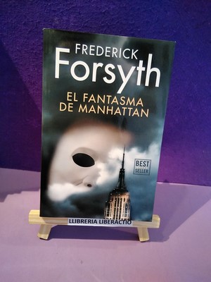 Seller image for El fantasma de Manhattan for sale by Librera LiberActio