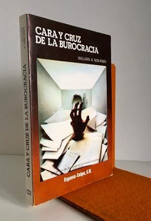 Seller image for Cara y cruz de la burocracia for sale by Librera Torres-Espinosa