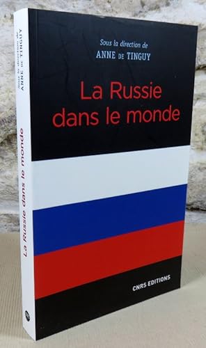 Image du vendeur pour La Russie dans le monde. mis en vente par Latulu