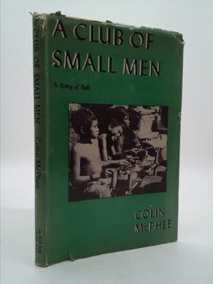 Image du vendeur pour A Club of Small Men mis en vente par ThriftBooksVintage