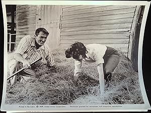 Immagine del venditore per On the Beach 8 x 10 Still 1959 Gregory Peck, Ava Gardner venduto da AcornBooksNH