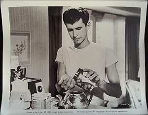 Immagine del venditore per On the Beach 8 x 10 Still 1959 Anthony Perkins venduto da AcornBooksNH