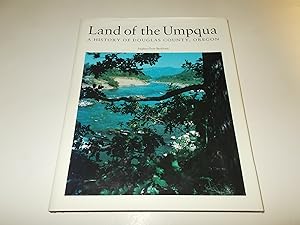 Bild des Verkufers fr Land of the Umpqua: A History of Douglas County, Oregon zum Verkauf von Paradise Found Books