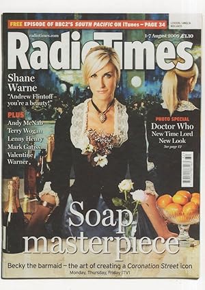 Immagine del venditore per Katherine Kelly Coronation Street Pub 2009 Barmaid Radio Times Postcard venduto da Postcard Finder