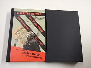 Immagine del venditore per A Writer At War: Vasily Grossman with the Red Army 1941-1945 venduto da Ardis Books