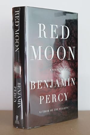 Immagine del venditore per Red Moon: A Novel venduto da Beaver Bridge Books