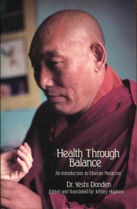 Immagine del venditore per Health through balance. An introduction to Tibetan medicine. venduto da Bcher Eule