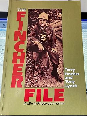 Image du vendeur pour The Fincher File - A Life in Photo-Journalism mis en vente par Frabjoy Books