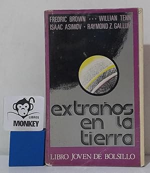 Immagine del venditore per Extraos en la tierra venduto da MONKEY LIBROS