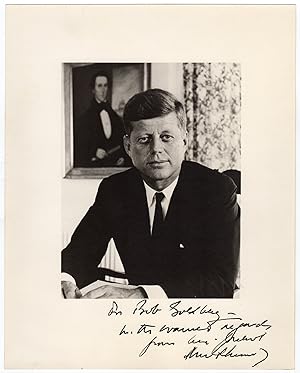 Seller image for Kennedy, John F. (1917-1963) - Signed photograph AS PRESIDENT for sale by Andreas Wiemer Historical Autographs